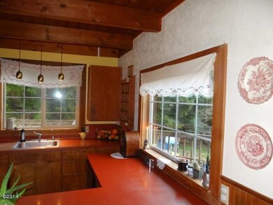 The Country Kitchen with View