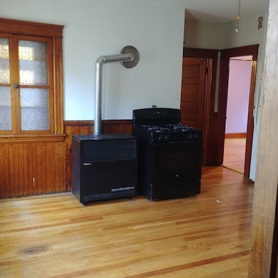 52 Plantation St unit 2, Worcester, MA 01604 - photo 3