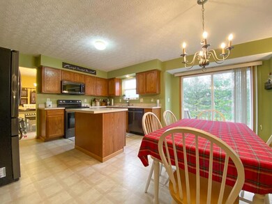 320 Victor Dr, Circleville, OH 43113 - photo 3