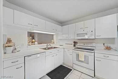 7707 Jewel Ln unit DD201, Naples, FL 34109 - photo 4