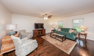 10262 Longmont Dr unit 41/4, Houston, TX 77042 - photo 6