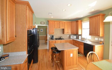 42357 Friendship St, Chantilly, VA 20152 - photo 6