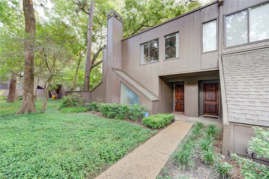 287 Litchfield Ln, Houston, TX 77024 - photo 4