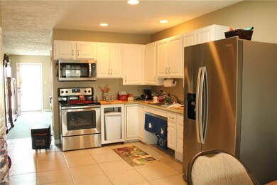 2955 Two Worlds Dr, Columbus, IN 47201 - photo 5