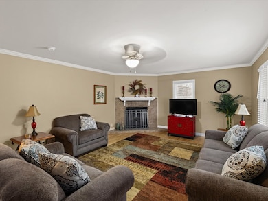 1118 Pearl Dr, Madisonville, KY 42431 - photo 3