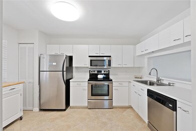 7712 Jewel Ln unit 204, Naples, FL 34109 - photo 3