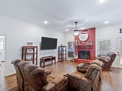 2209 Spring Lake Dr, Weatherford, TX 76087 - photo 7