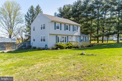 706 W Old Liberty Rd, Sykesville, MD 21784 - photo 2