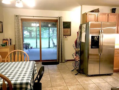 104 Shoo St, Brooklyn, WI 53521 - photo 5