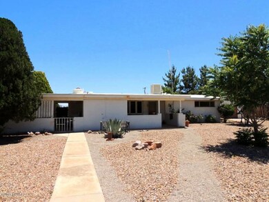 1026 E Justin Cir 00055
