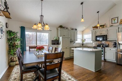 20778 S Skyview Ln, Spring Hill, KS 66083 - photo 6