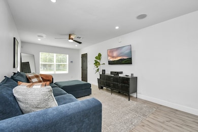 7003 Darien St, Houston, TX 77028 - photo 7