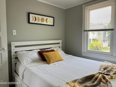 Rear bedroom