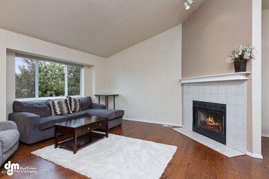 Living Room MS_77003-SMALL