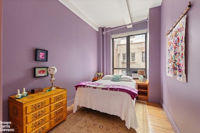 21 E 22nd St unit 4D, New York, NY 10010 - photo 6