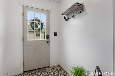 24-web-or-mls-4090-whitehall-rd