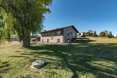 4300 Old Red Trail, Mandan, ND 58554 - photo 7