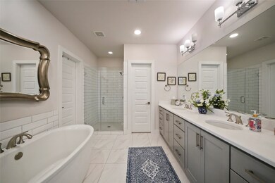 1430 W 34th 1/2 St, Houston, TX 77018 - photo 5