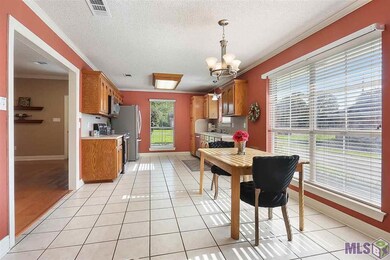 3672 N Cedar St, Zachary, LA 70791 - photo 3