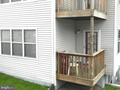 14 Fallen Tree Ct unit D, Halethorpe, MD 21227 - photo 2