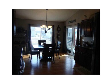 Dining Area. Oak hardwood floors in the dining are