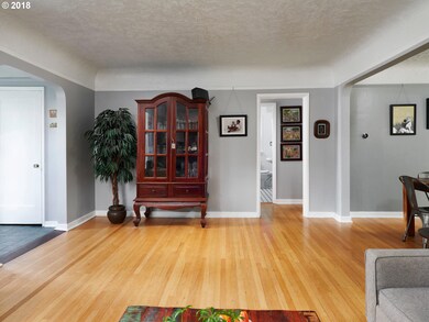 28 N Farragut St, Portland, OR 97217 - photo 7