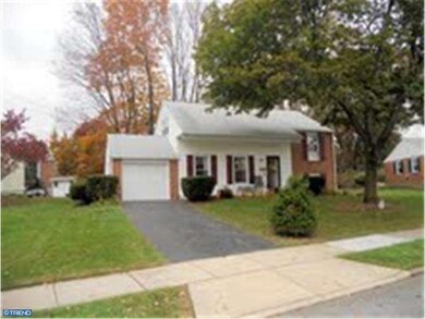 4701 Sir Galahad Dr, Brookhaven, PA 19015 - photo 2