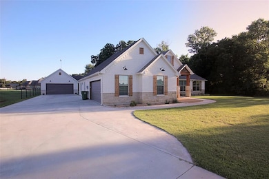 2581 Peel Rd, Springtown, TX 76082 - photo 3