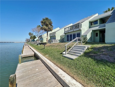 Dock access steps from your back door!