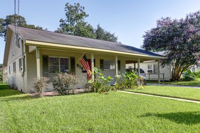 918 Azalea Lafayette-1