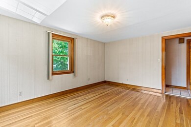 10 Maple Rd, Saugus, MA 01906 - photo 7