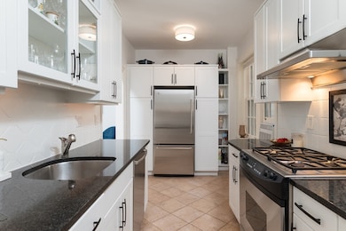 50 Commonwealth Ave unit 605, Boston, MA 02116 - photo 5