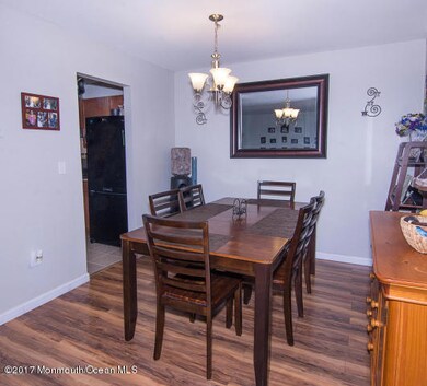 8 Alec Dr unit 8, Howell, NJ 07731 - photo 2