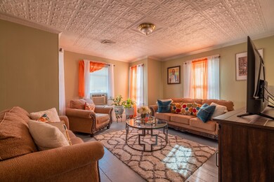 78 3/4 Lock St, Nashua, NH 03064 - photo 3