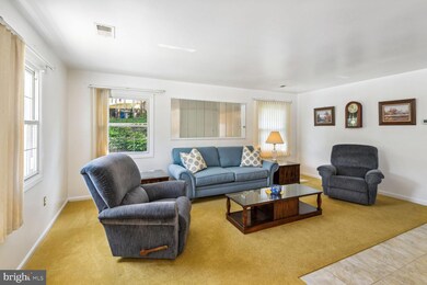 15909 Pinecroft Ln, Bowie, MD 20716 - photo 7