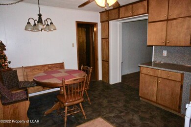 126 E Grant St, McAdoo, PA 18237 - photo 7