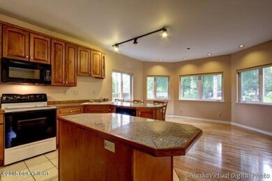 1535 F St, Anchorage, AK 99501 - photo 3
