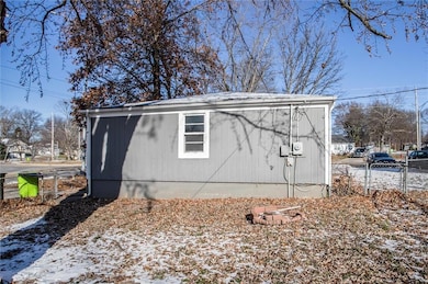 215 W North St, Belton, MO 64012 - photo 6
