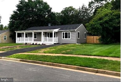 6722 Amlong Ave, Alexandria, VA 22306 - photo 2