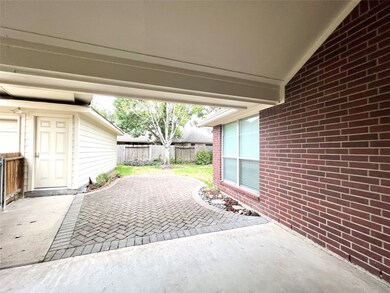 9023 Sunny Ridge Dr, Houston, TX 77095 - photo 4