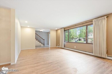 05-Formal Living Room_KC_00273