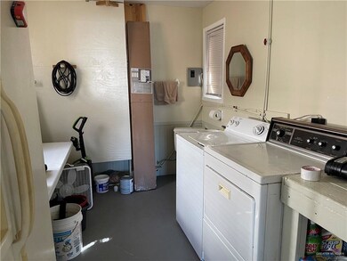 329 Birch St, Donna, TX 78537 - photo 6