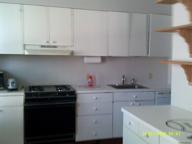 416 Madison Ave, Albany, NY 12210 - photo 4