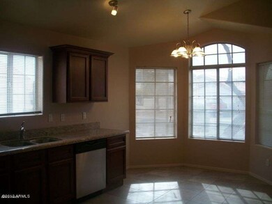 Eat-in Kitchen
