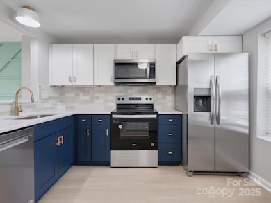 5204 Fair Wind Ln, Charlotte, NC 28212 - photo 2