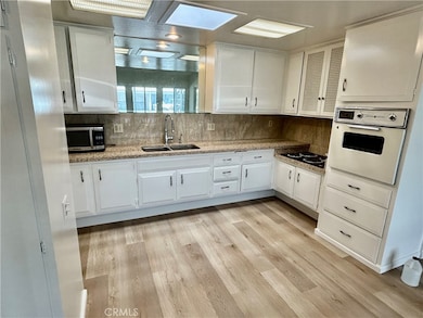 1660 Monterey Rd, Seal Beach, CA 90740 - photo 3