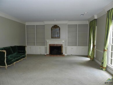 806 Colonial Dr, Tyler, TX 75701 - photo 7