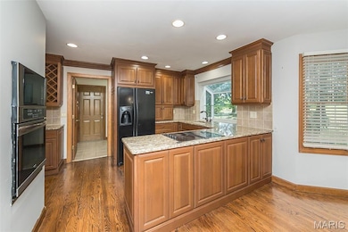 384 Greentrails Dr S, Chesterfield, MO 63017 - photo 7