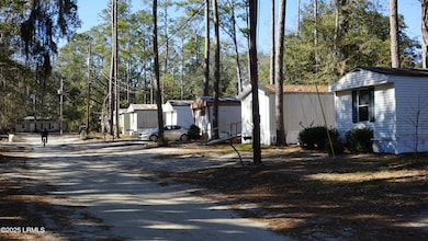 109 Crosby St, Walterboro, SC 29488 - photo 2