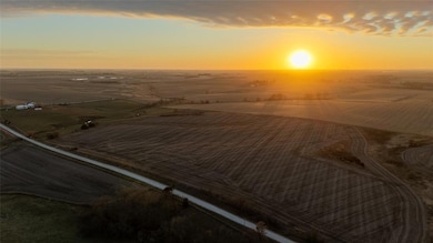 1941 150th St, Earlham, IA 50072 - photo 4